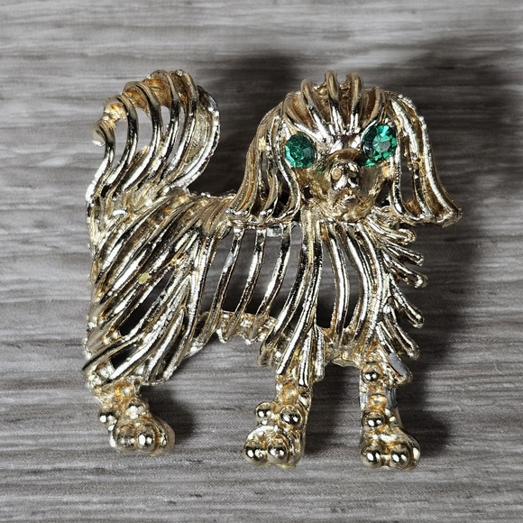 Dog Brooch - Picture 13 of 14